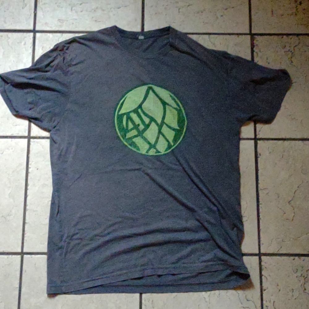 Leaf t-shirt